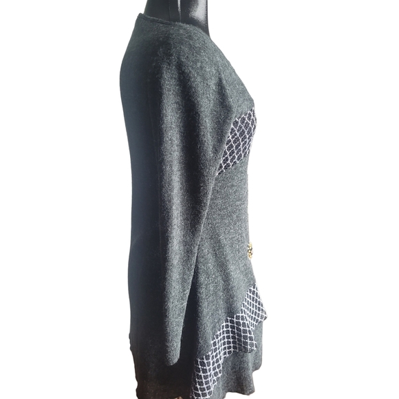 Stylish Y2K Gray and Black Long Sleeve Patterned Dress M - Picture 4 of 7